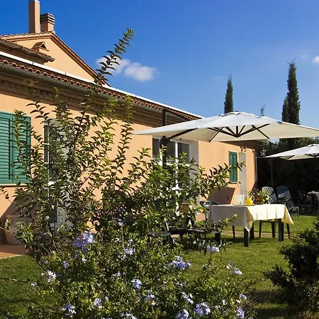 Ferruggini Farm stay *